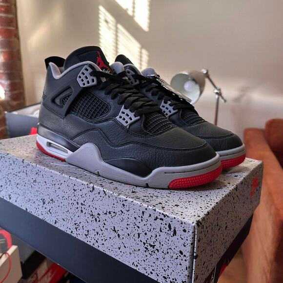 Jordan 4 Retro Bred Reimagined - Picture 1 of 8